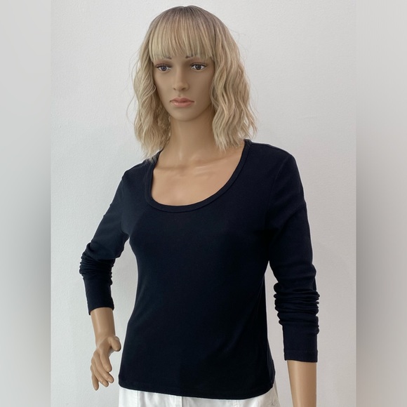 GAP Tops - GAP Long Sleeve, Lightweight T- Shirt,Size S